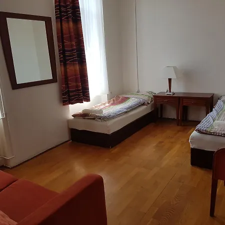 Frantic Monkey I Orjongo Majom 旅馆 希欧福克