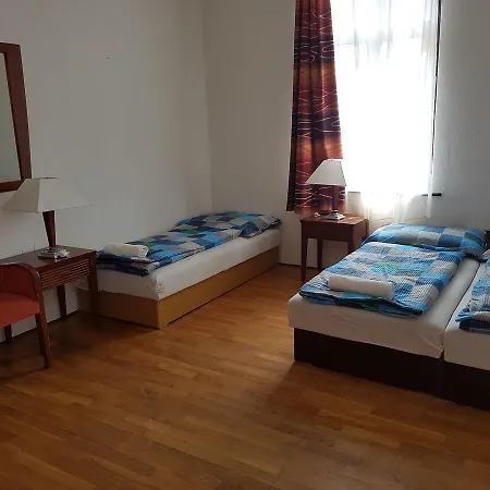 Hostel Frantic Monkey I Orjongo Majom Siofok